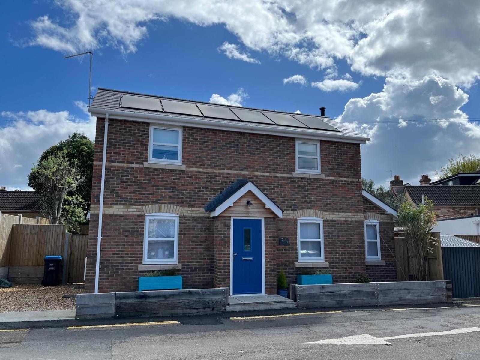 Charlotte Cottage Poole Exterior photo